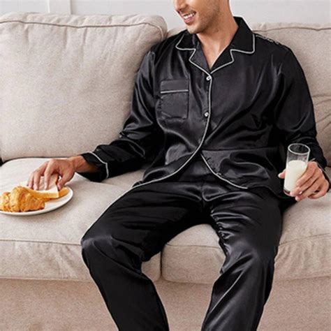 SLEEPWEAR .